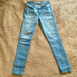 Levi’s Super Skinny 710 Jeans Size 26